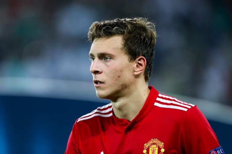 Erik Ten Hag: Lindelof is ready to play