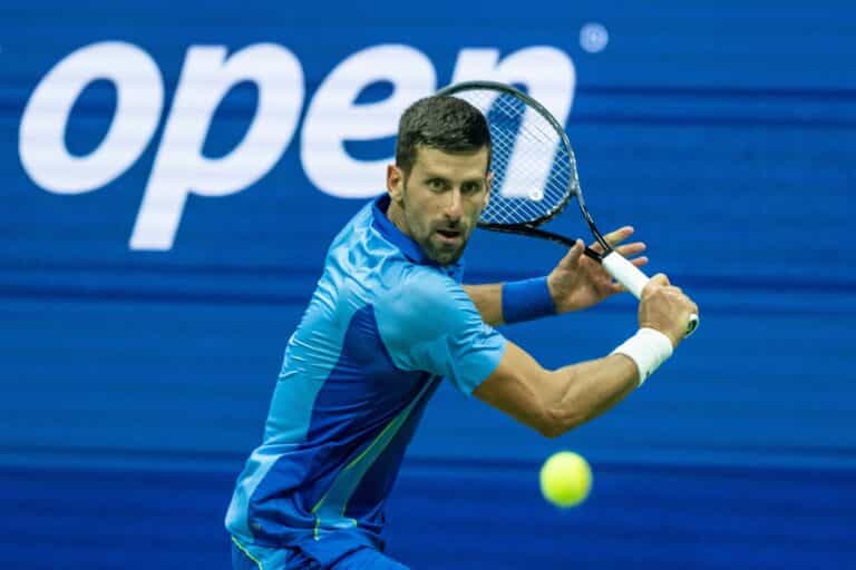 Australian Open: Day six round-up – Djokovic, Sinner and Sabalenka cruise through